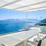 Koru Lefkada Василики